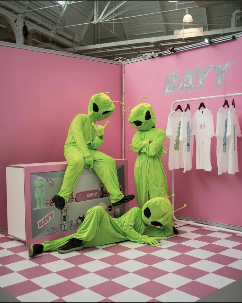 Table Bayy Event featuring Aliens and FoundPop Furniture
