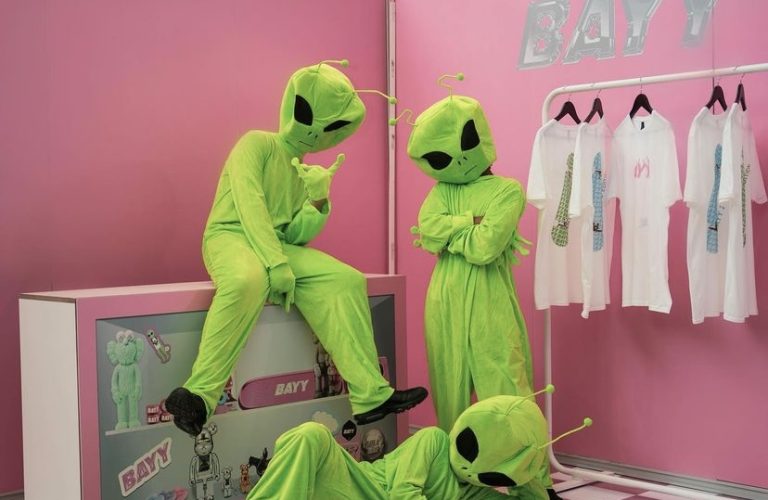 Table Bayy Event featuring Aliens and FoundPop Furniture